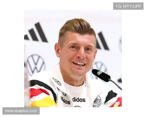 独立对拉努斯:激烈对决中的战术较量与球员表现分析 独立对拉努斯:激烈对决中的战术较量与球员表现分析