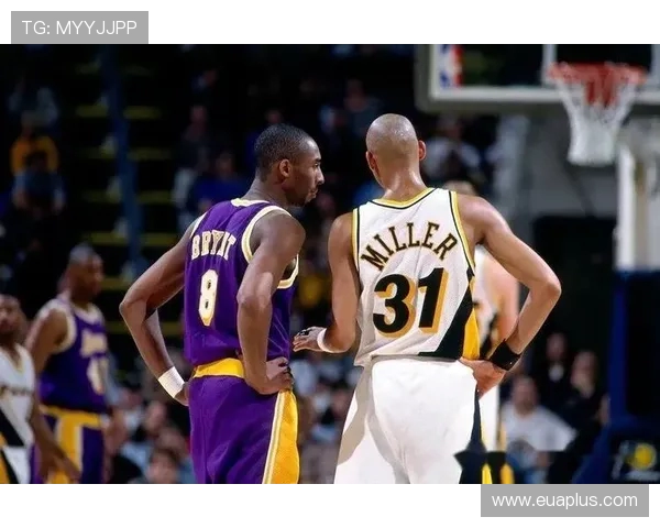 科比在2008年对阵爵士的经典表现回顾与赛季影响分析