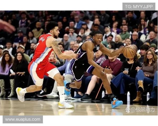 纬来体育直播骑士与勇士激战NBA赛场精彩瞬间回顾与分析