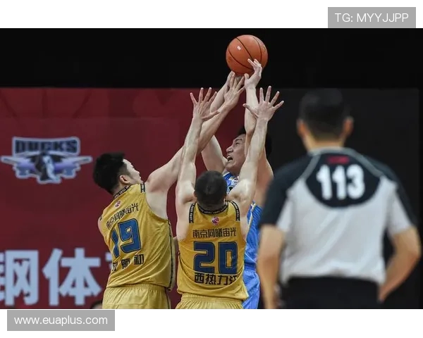 南京篮球队荣登篮球战术排行榜第五名展现强大实力与团队配合