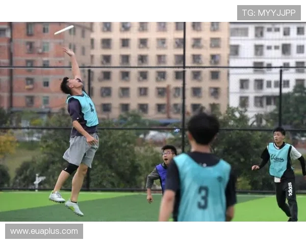 重庆飞盘队在极限运动世界杯中的蜕变与成长之路 重庆飞盘队在极限运动世界杯中的蜕变与成长之路